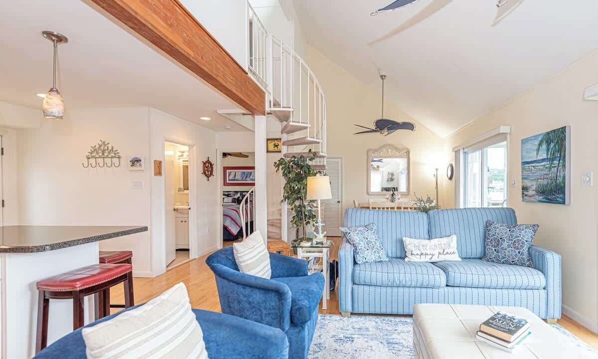 Photo of Livingroom in Ocean Pines