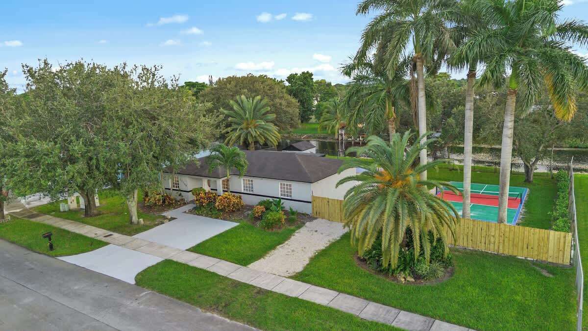 Photo of Outdoor in Miami Gardens