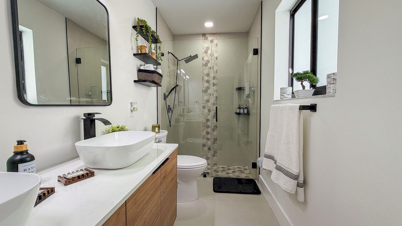Photo of Bathroom in Pembroke Pines