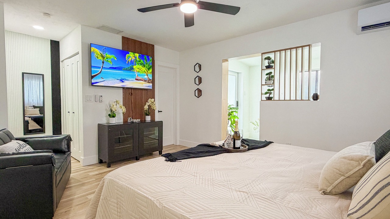 Photo of Bedroom in Pembroke Pines