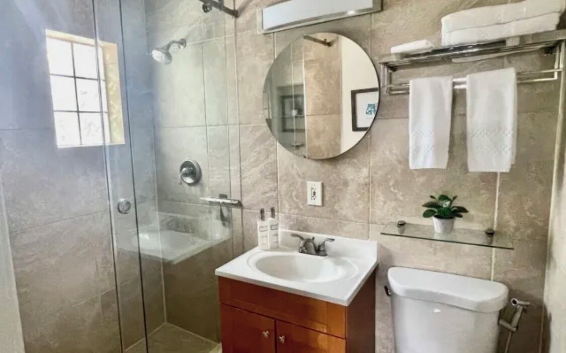 Photo of Bathroom in Central Fort Lauderdale