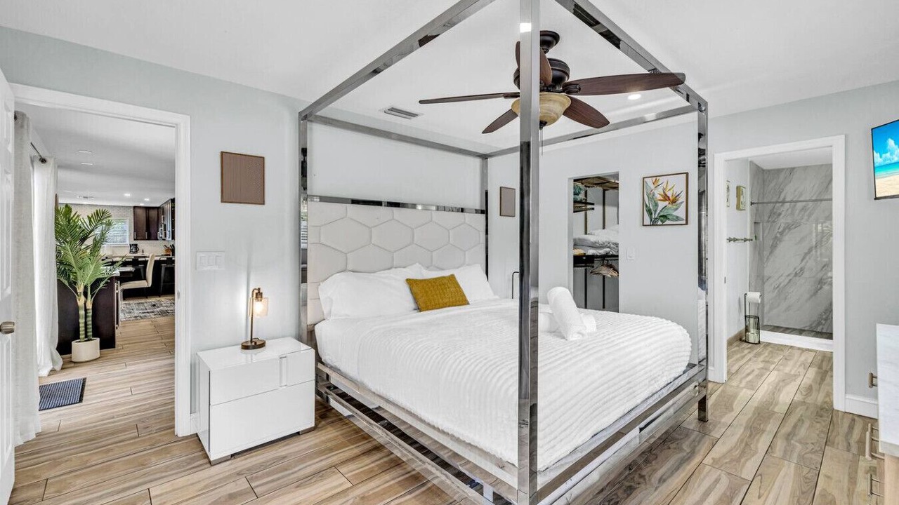 Photo of Bedroom in Tropic Palms