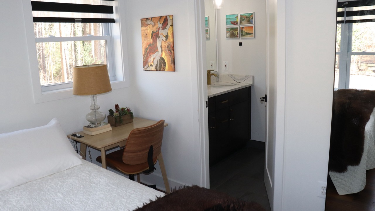 Photo of Bedroom in Barstow