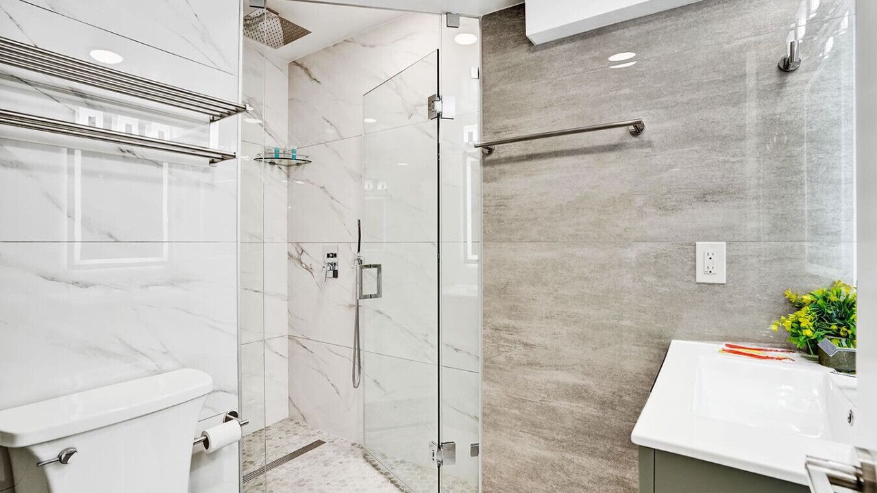 Photo of Bathroom in Dania Beach