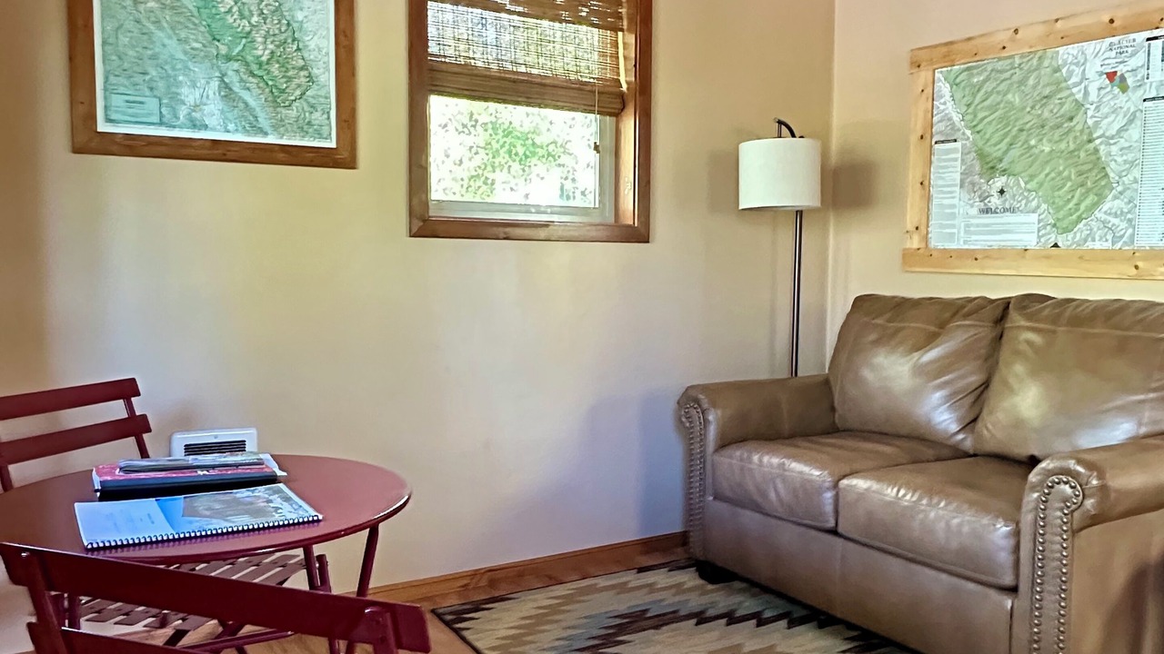 Photo of Livingroom in Babb