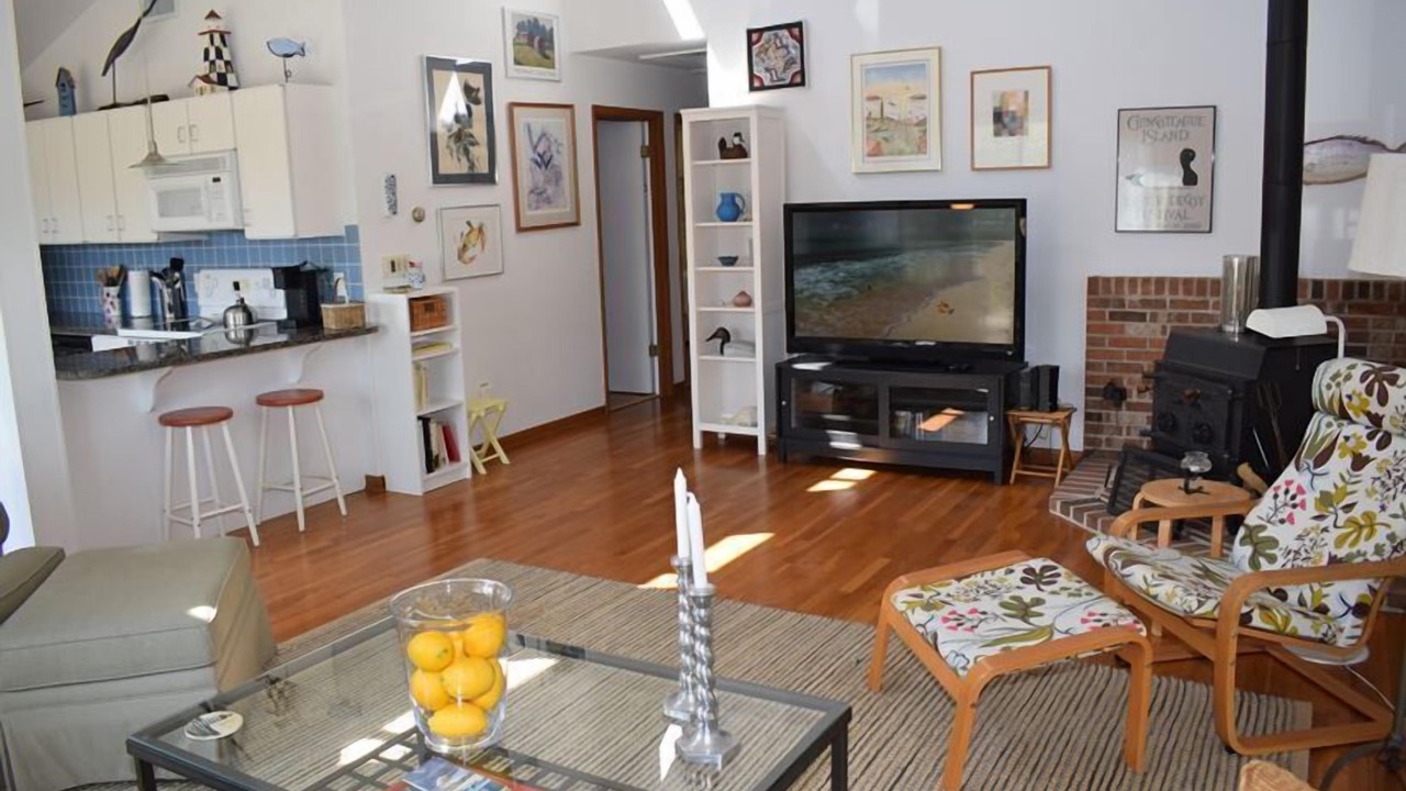 Photo of Bedroom in Piney Island