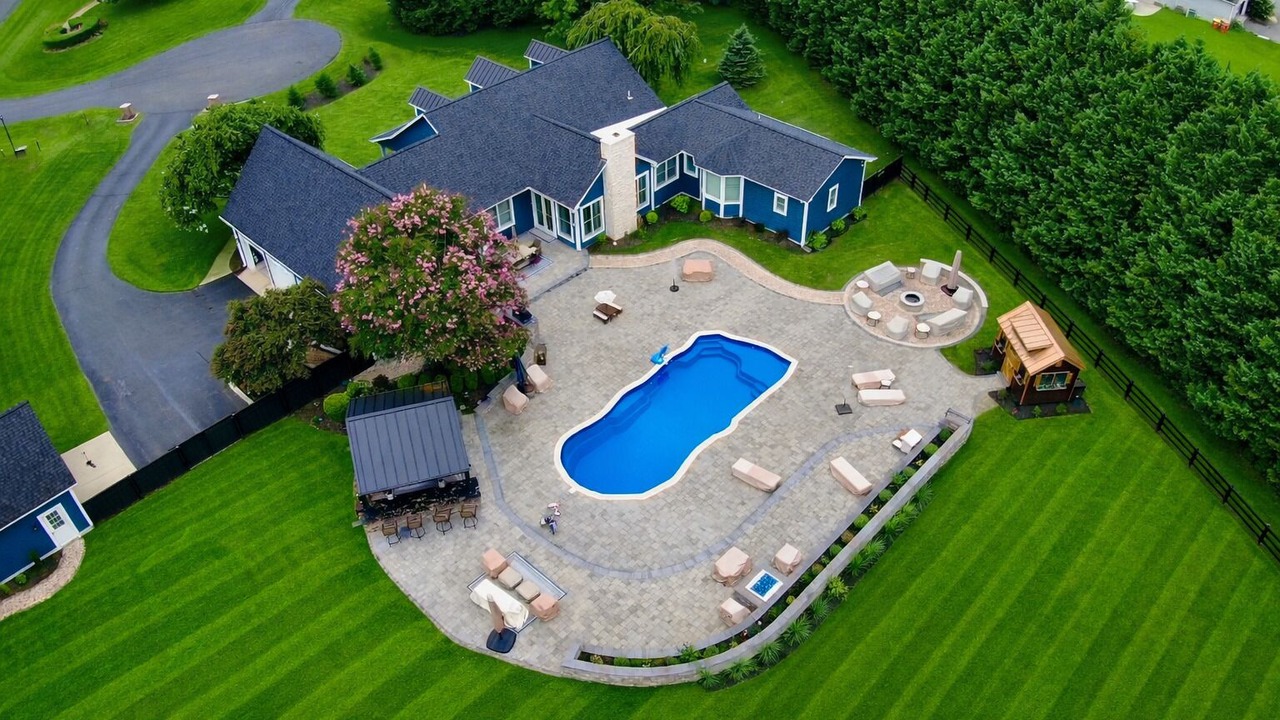 Photo of Outdoor in Red Mill Pond