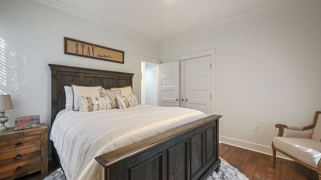 Photo of Bedroom in Red Mill Pond