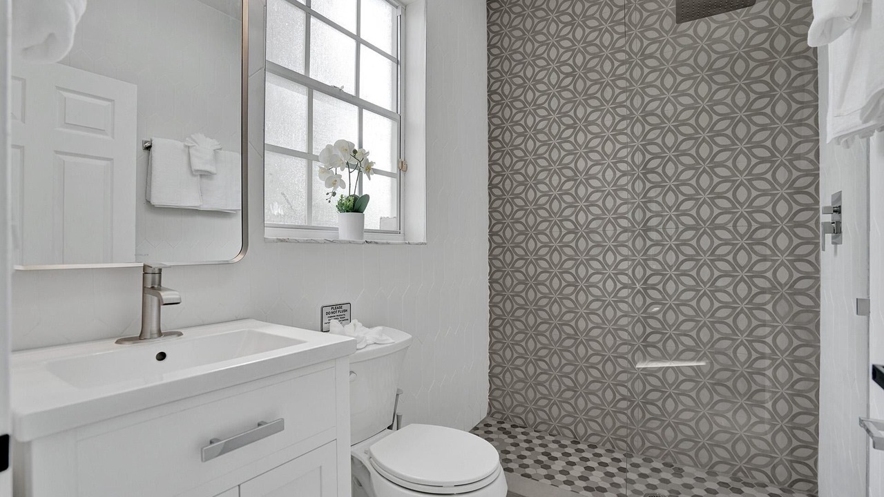 Photo of Bathroom in Hillsboro Pines