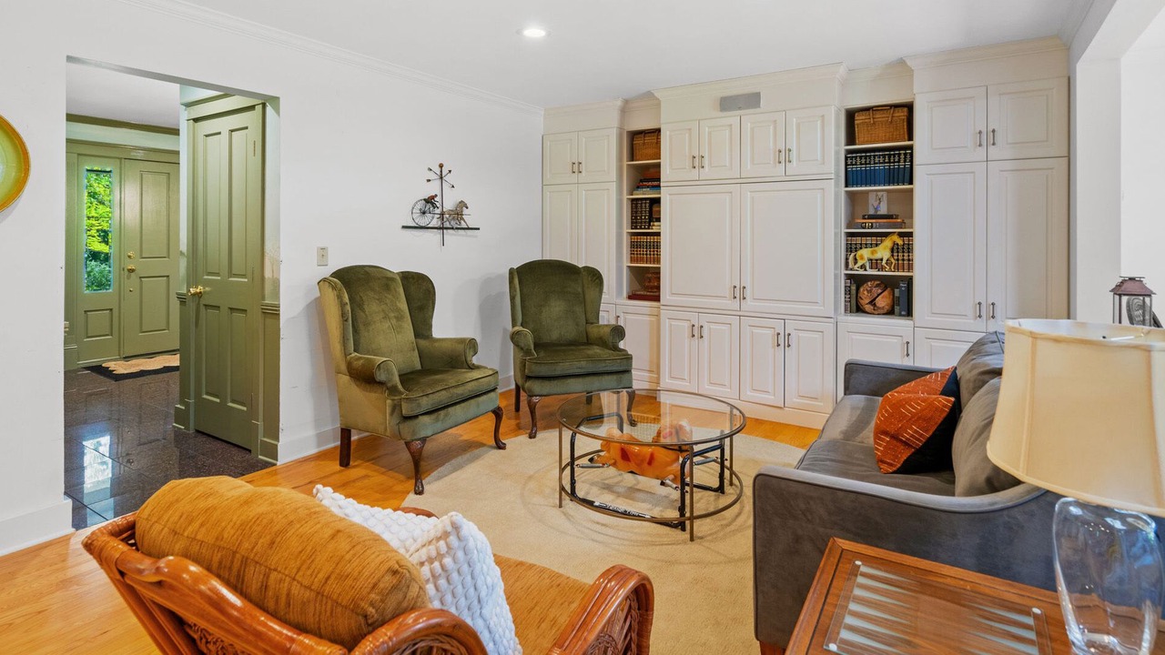 Photo of Livingroom in Clifton Park