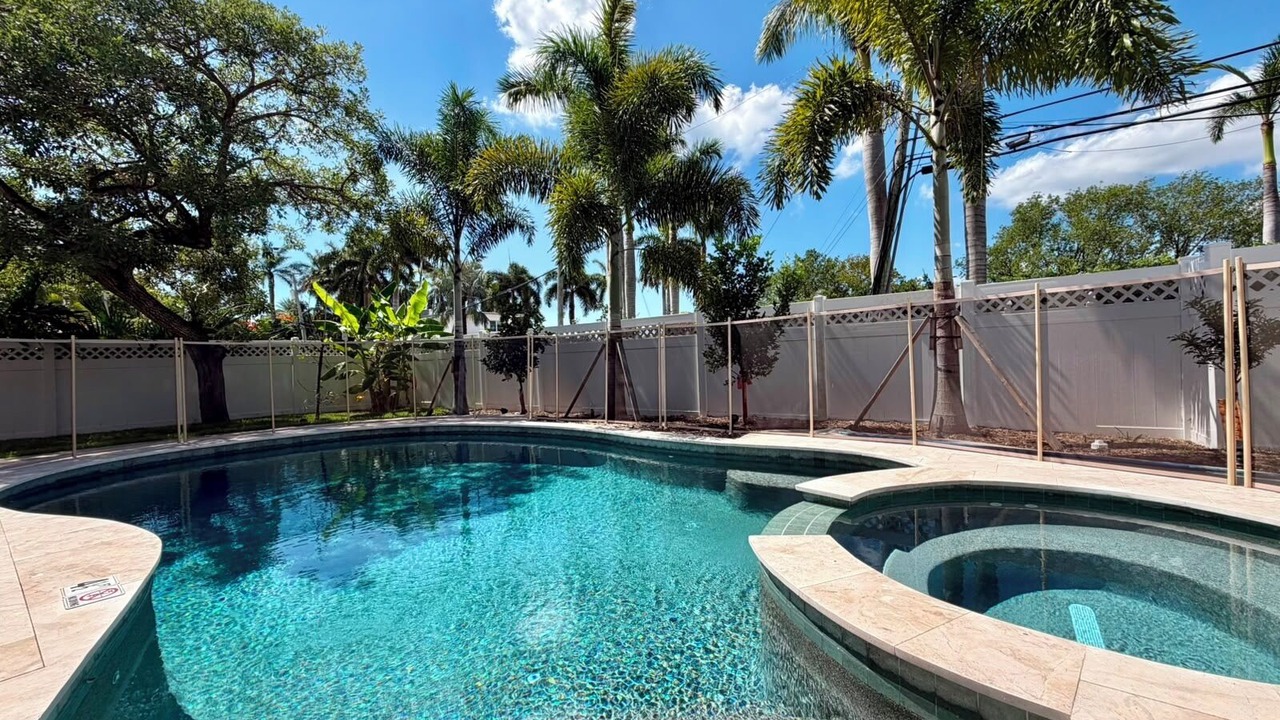 Photo of Outdoor in Hollywood Lakes