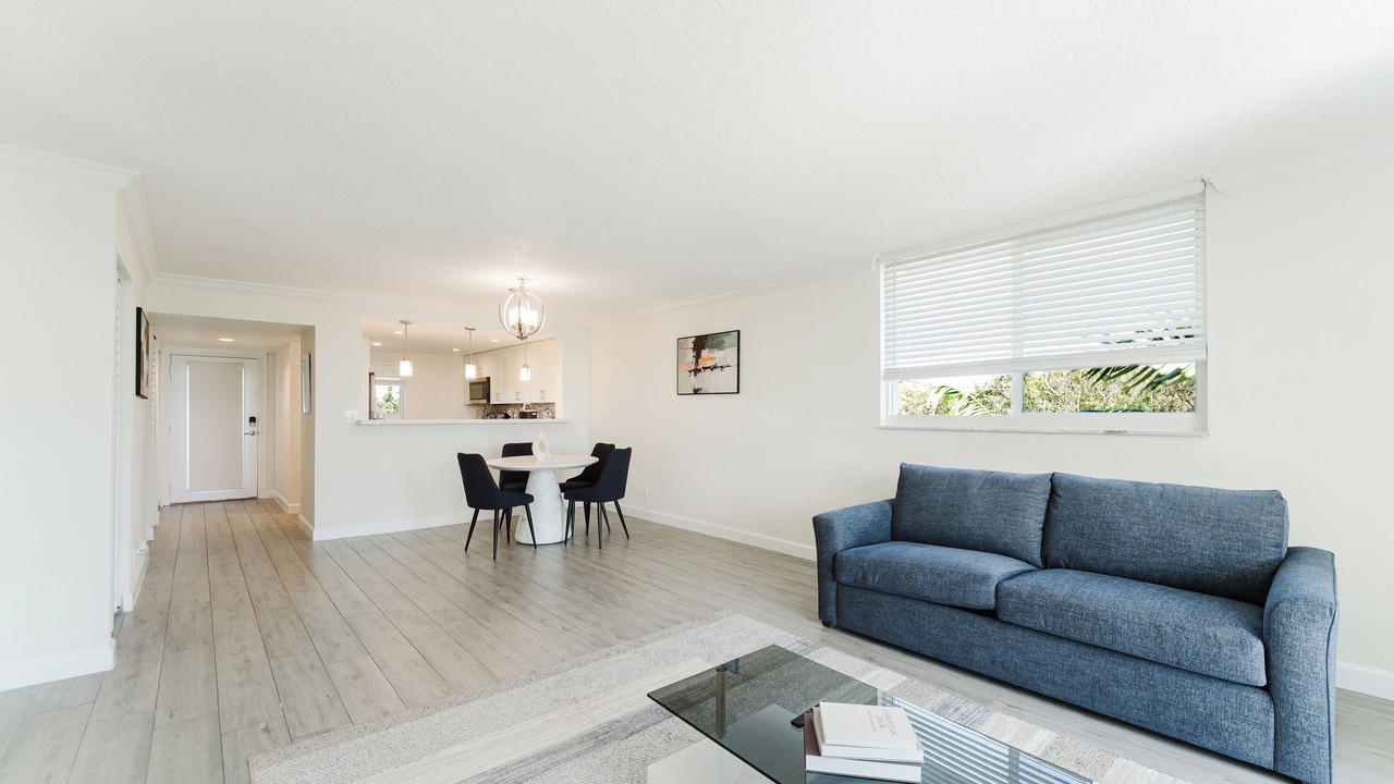 Photo of Livingroom in Boca Raton