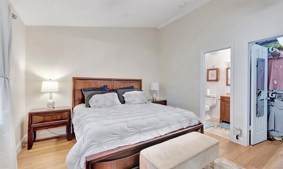 Photo of Bedroom in North Lauderdale