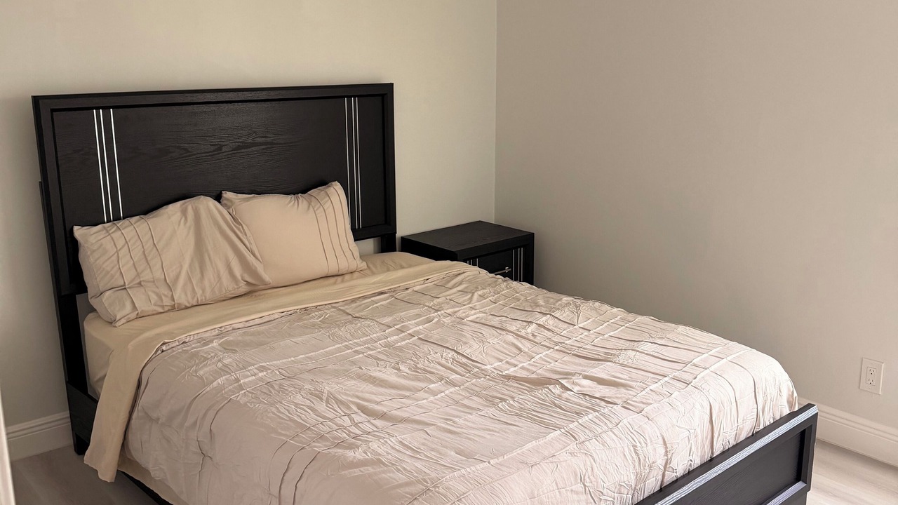 Photo of Bedroom in Hamptons at Boca Raton