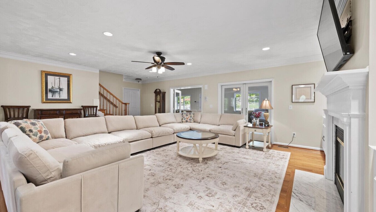 Photo of Livingroom in Davidsonville