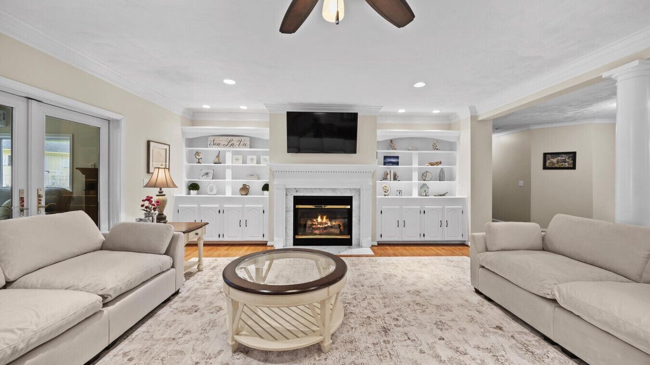 Photo of Livingroom in Davidsonville