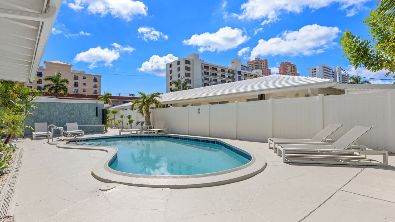 Photo of Outdoor in Dolphin Isles