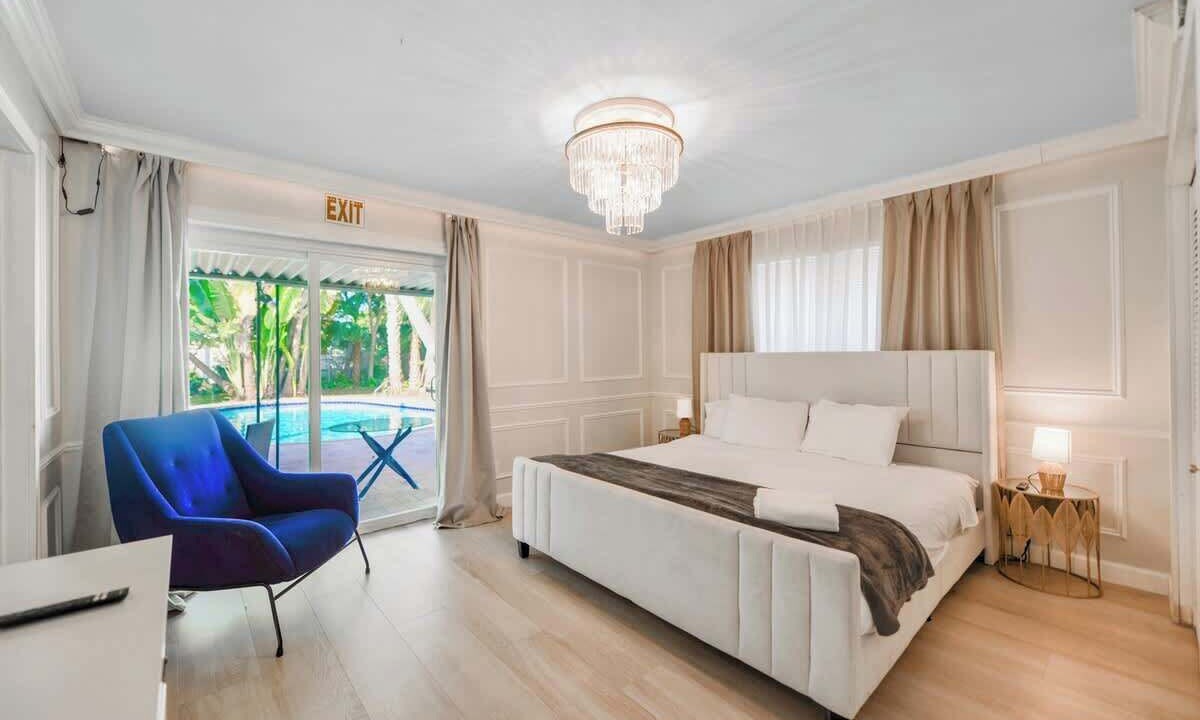 Photo of Bedroom in Middle River Terrace