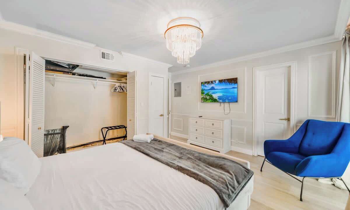 Photo of Bedroom in Middle River Terrace
