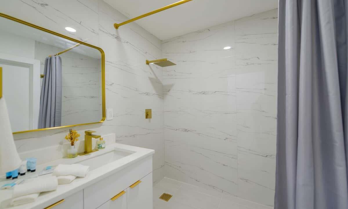 Photo of Bathroom in North Miami