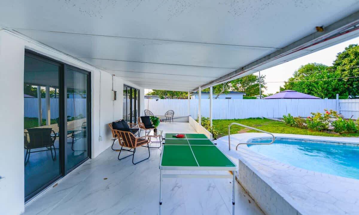 Photo of Patio Balcony in North Miami