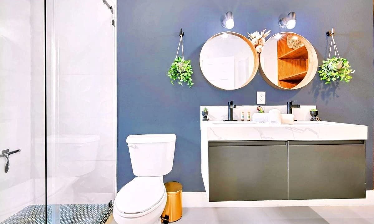 Photo of Bathroom in North Miami
