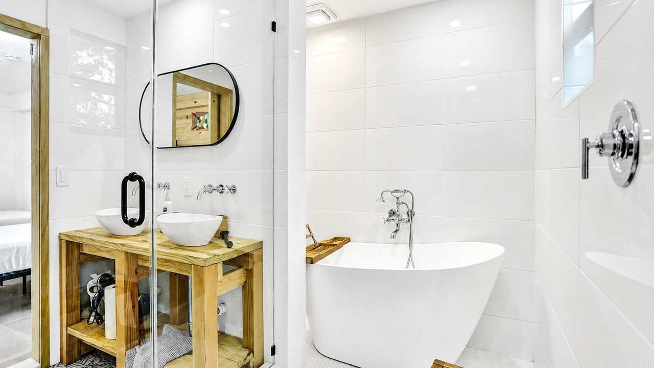 Photo of Bathroom in West Park