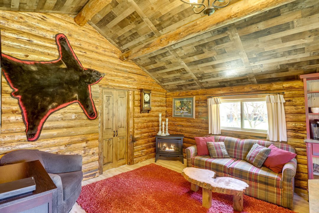 Photo of Livingroom in Rexford