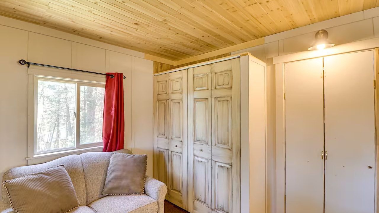 Photo of Livingroom in Rexford