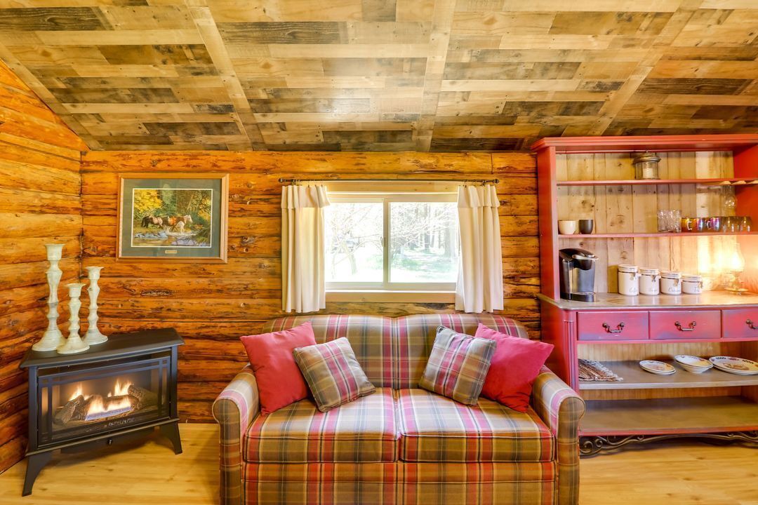 Photo of Livingroom in Rexford