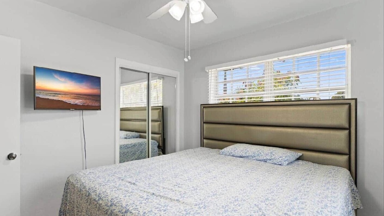 Photo of Bedroom in Miami Gardens