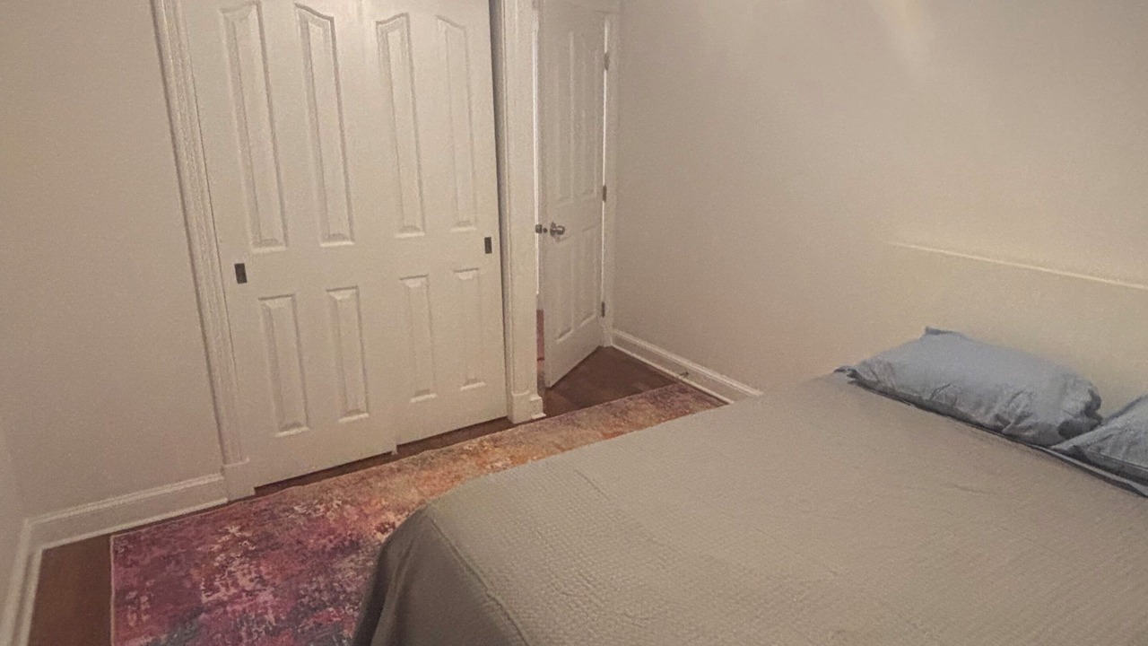 Photo of Bedroom in Newark