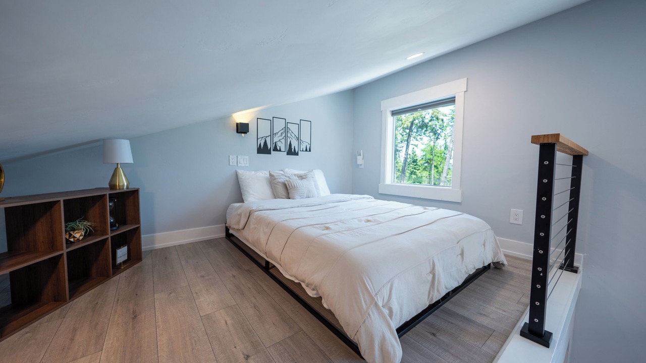 Photo of Bedroom in Lakeside