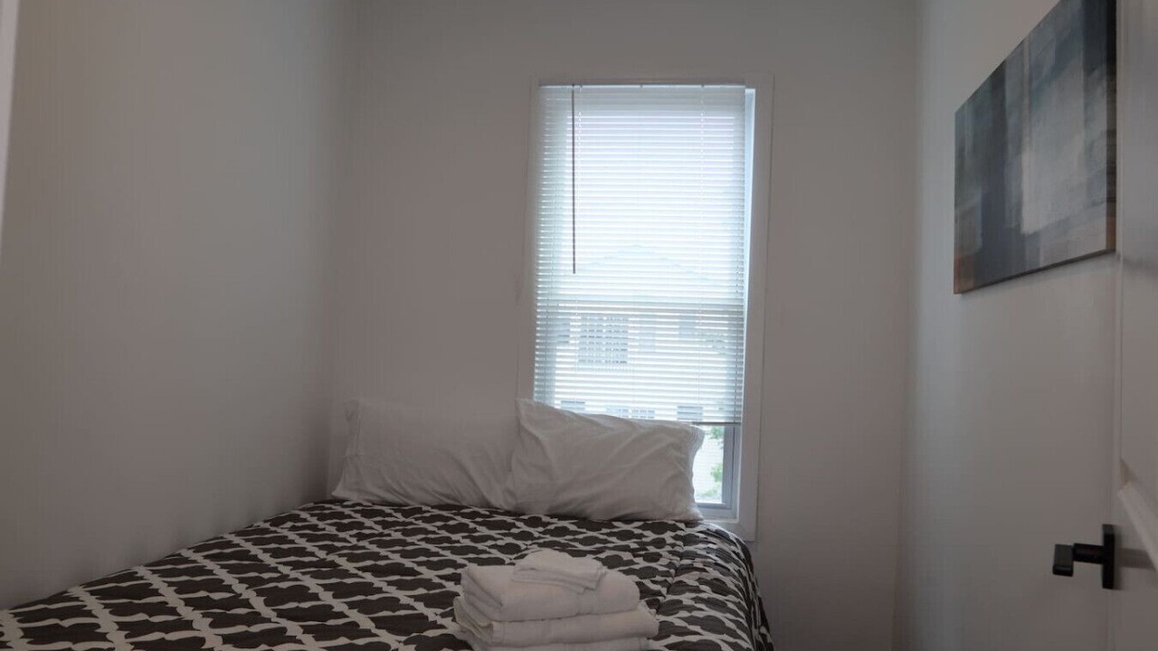 Photo of Bedroom in Communipaw