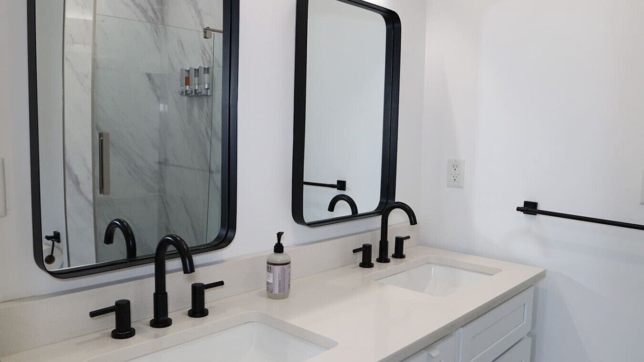 Photo of Bathroom in Communipaw