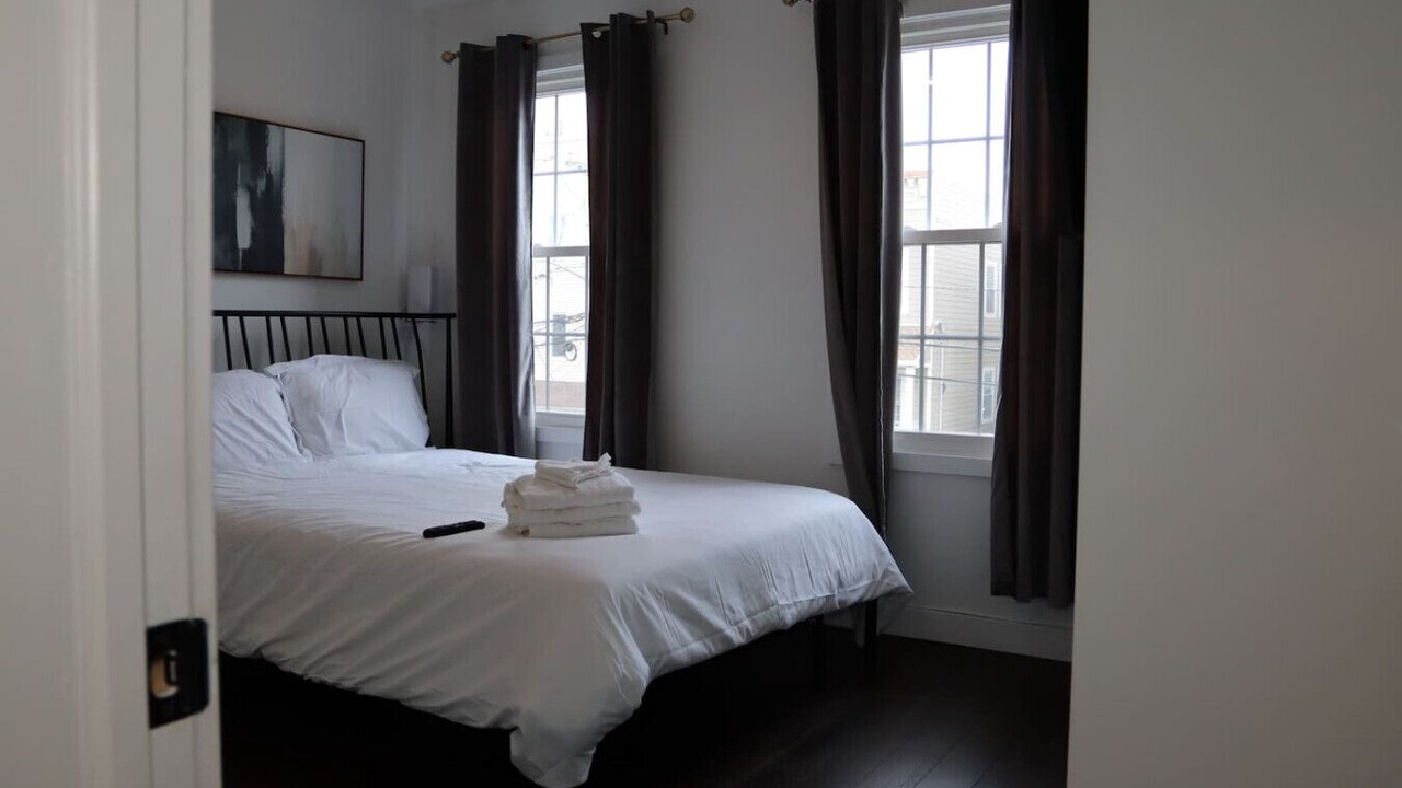 Photo of Bedroom in Communipaw