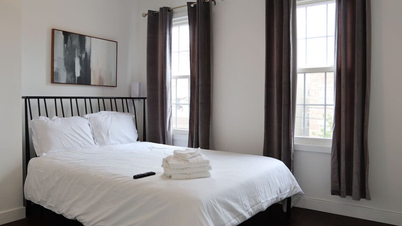 Photo of Bedroom in Communipaw
