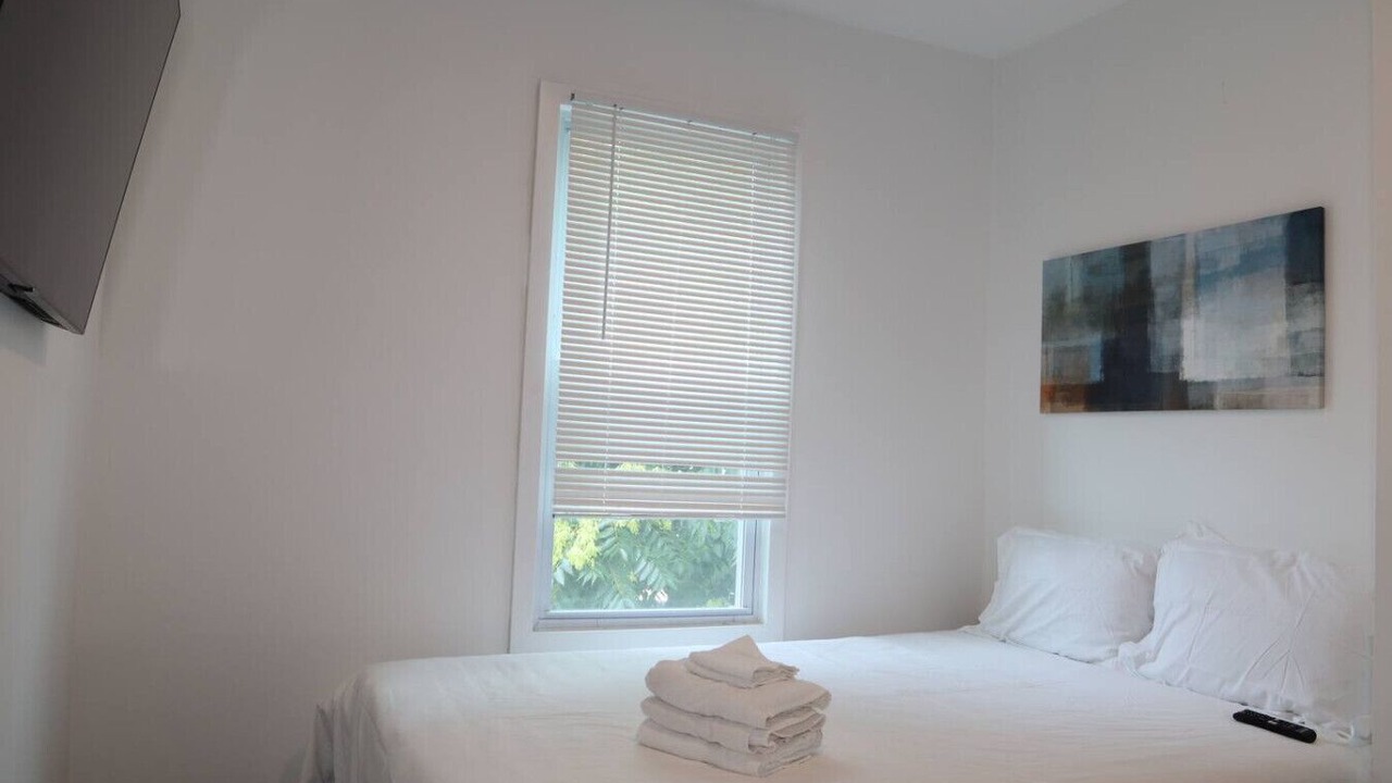 Photo of Bedroom in Communipaw