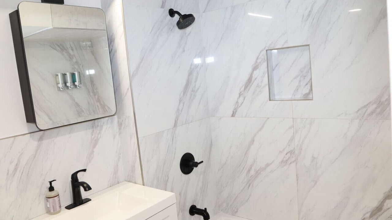 Photo of Bathroom in Communipaw