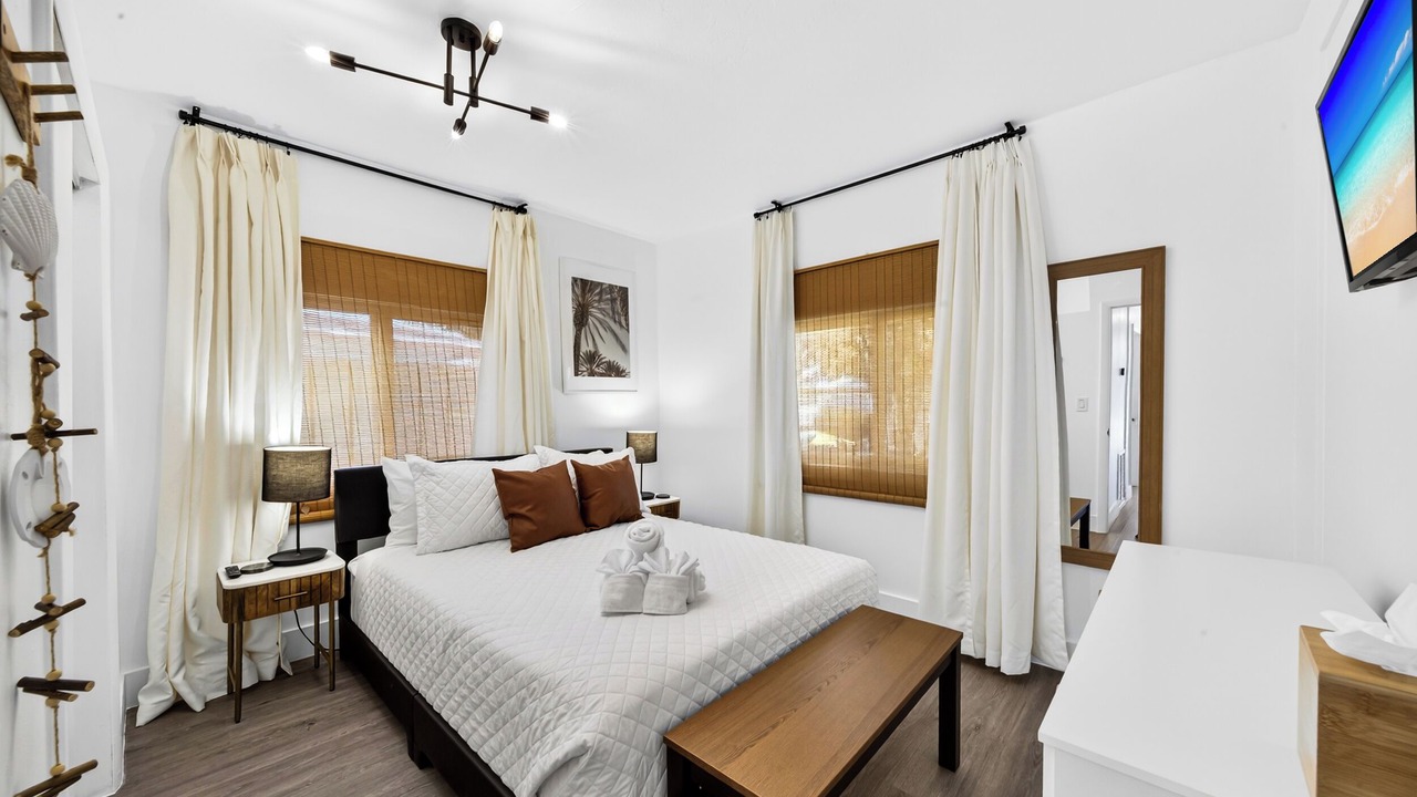 Photo of Bedroom in Dania Beach