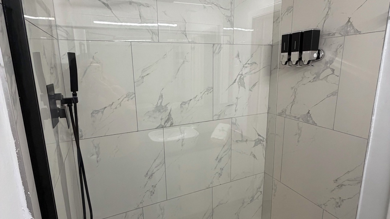 Photo of Bathroom in Little Haiti