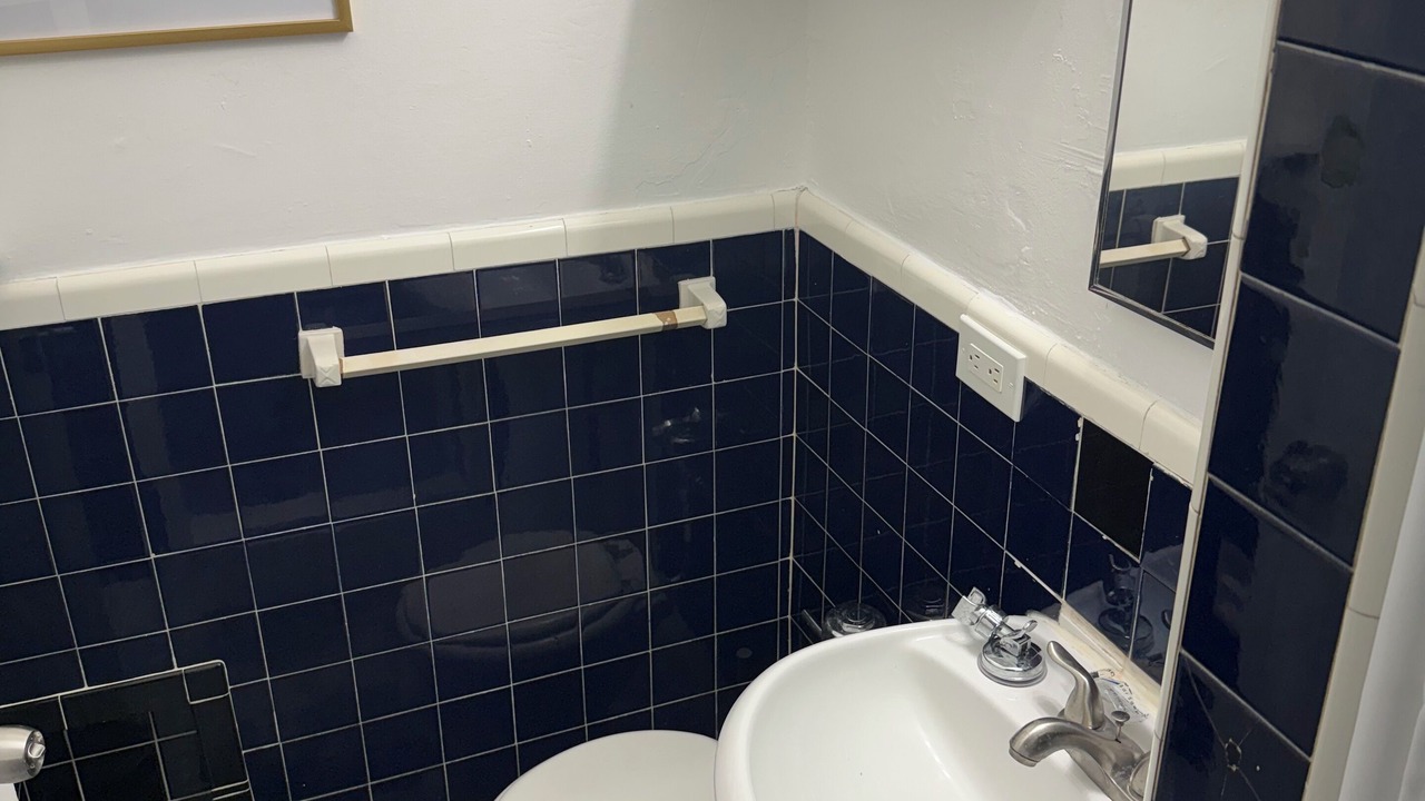 Photo of Bathroom in Surfside