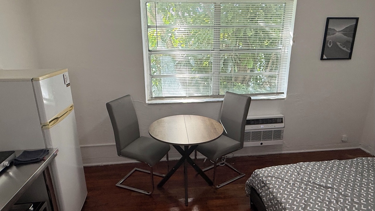Photo of Bedroom in Surfside