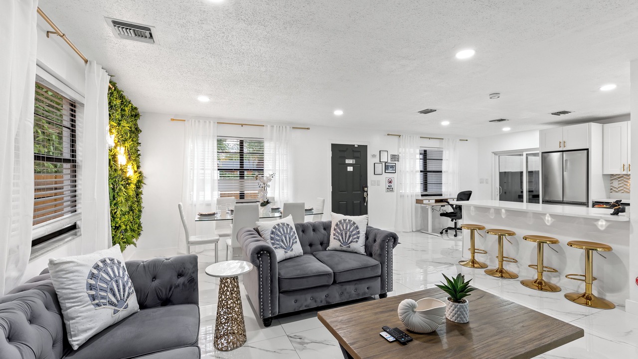 Photo of Livingroom in Riverland Village