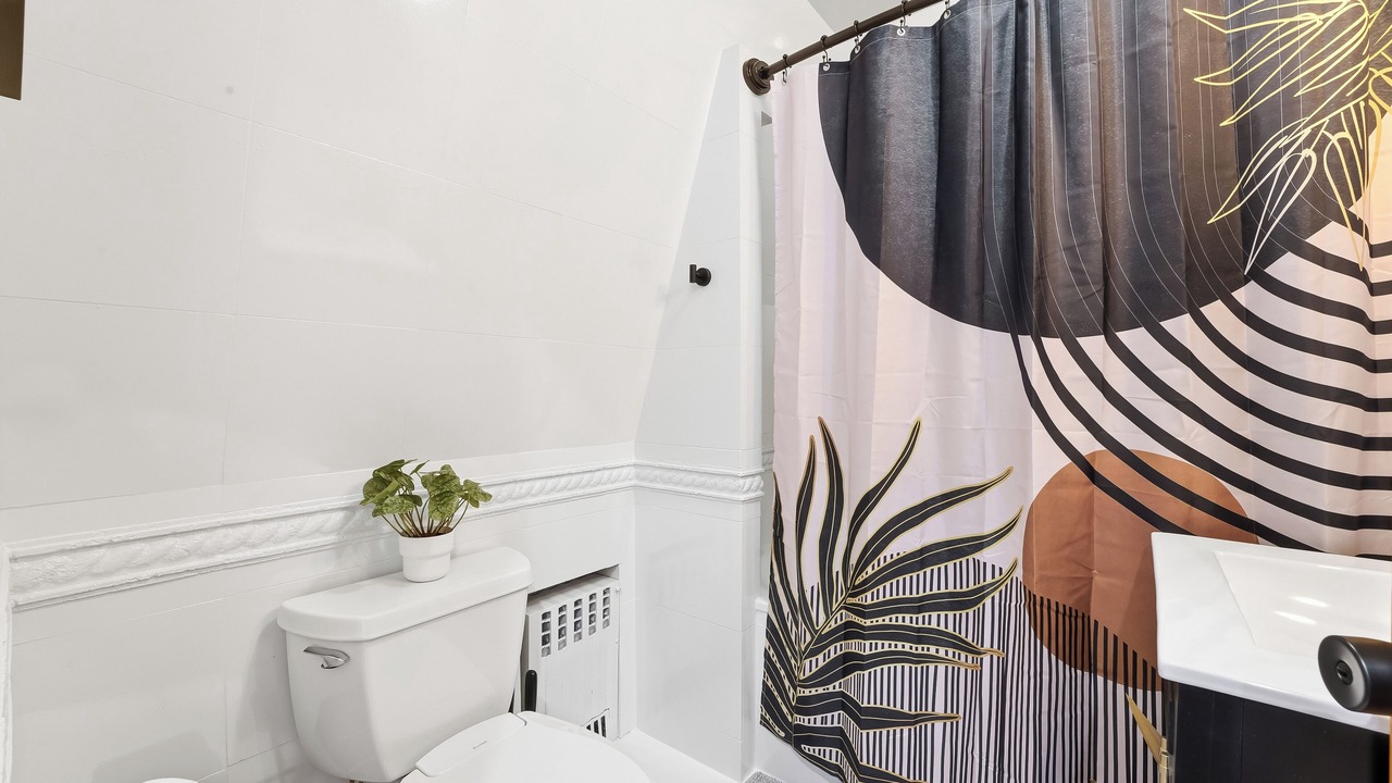 Photo of Bathroom in Weehawken