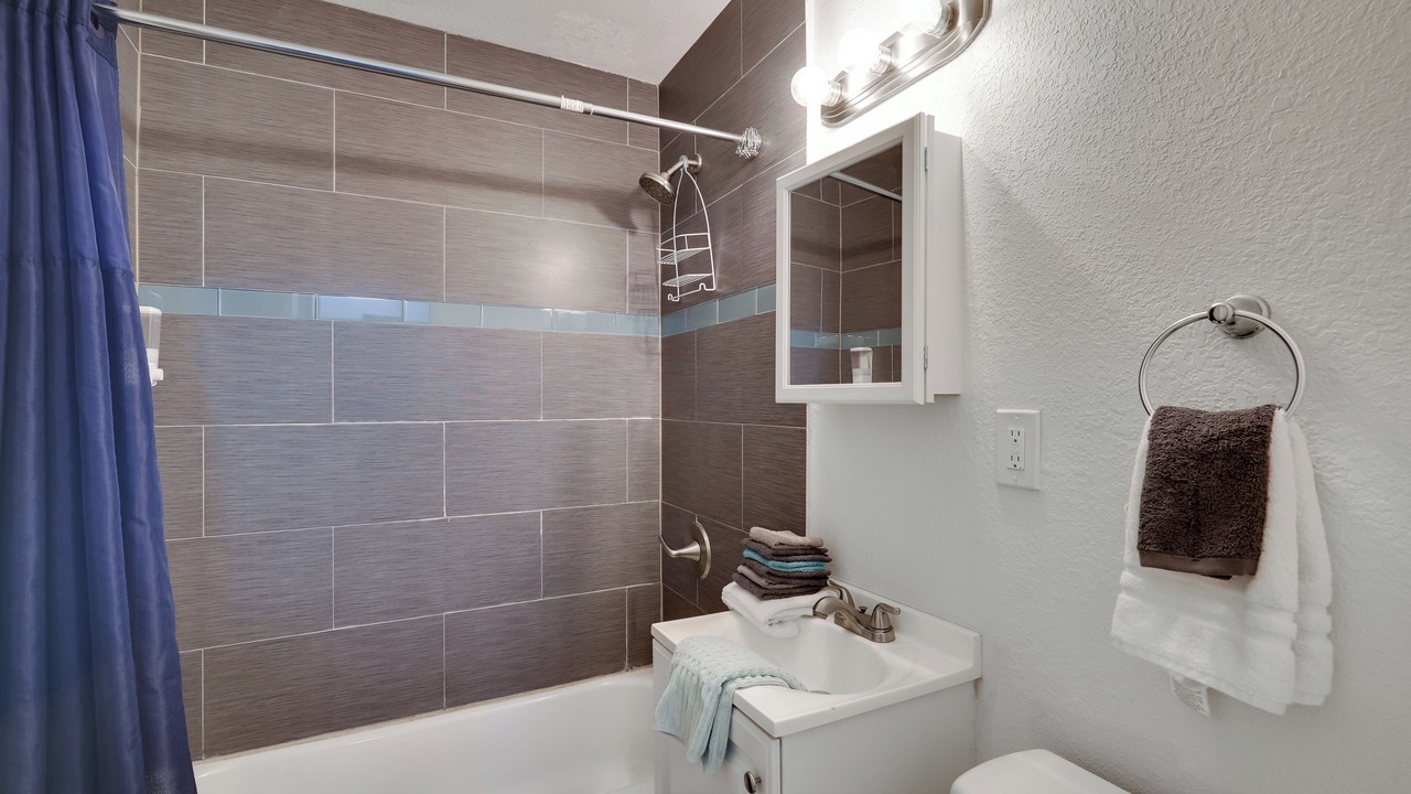 Photo of Bathroom in Central Fort Lauderdale
