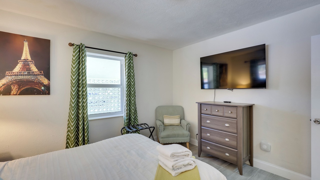 Photo of Bedroom in Central Fort Lauderdale
