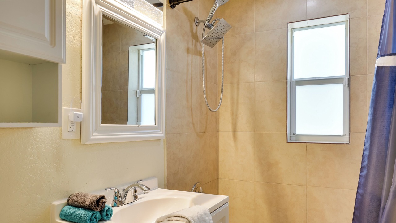 Photo of Bathroom in Central Fort Lauderdale