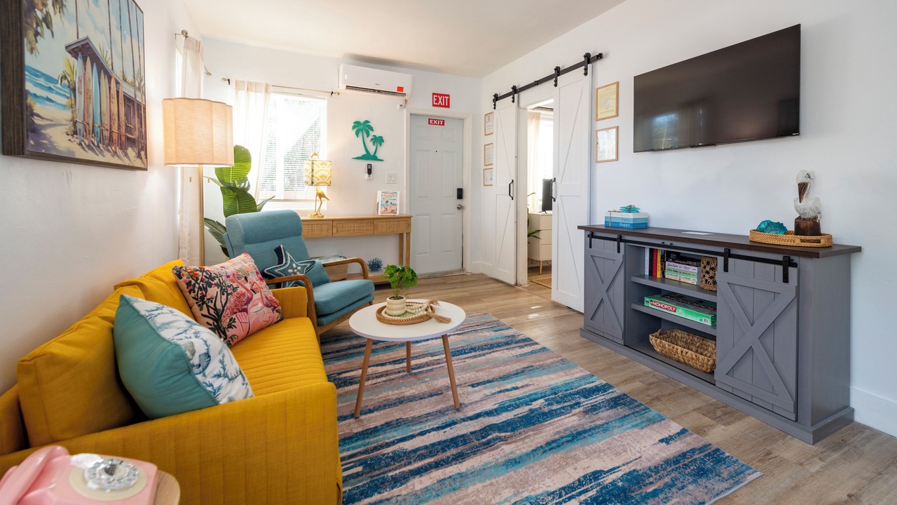 Photo of Livingroom in South Lake