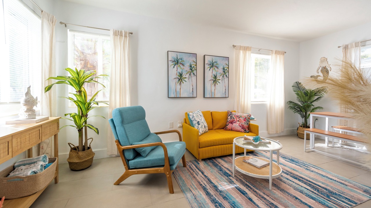 Photo of Livingroom in South Lake